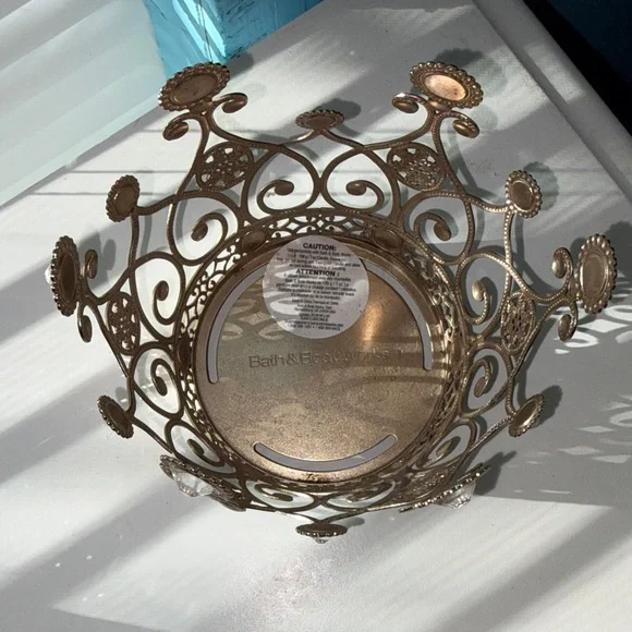 Bath & Body Works Gold Filigree Candle Holder - Picture 2 of 4
